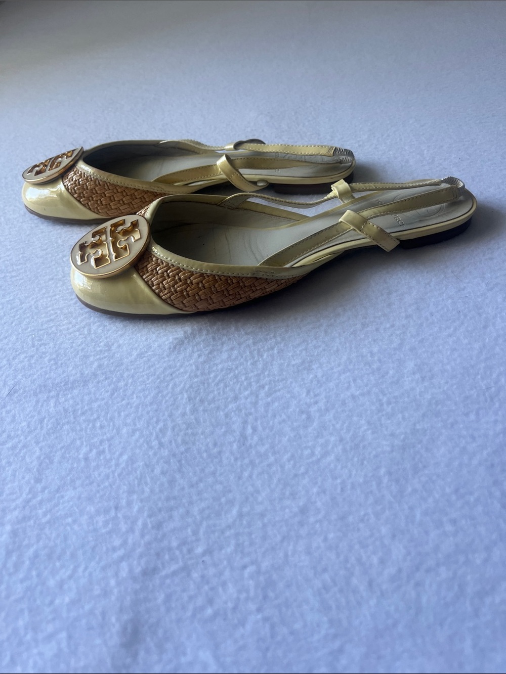 Tory Burch Randy Slingback Flat in Raffia & Yellow - Picture 4 of 8